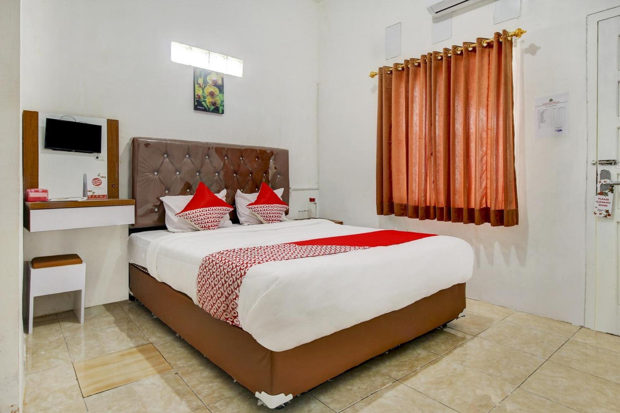 Oyo Life 3415 Penginapan Wimane Palembang Esterno foto